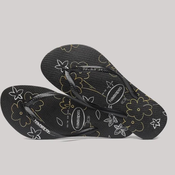 Havaianas Slim Metal Logo Black and Yellow Floral Sandals SiUSA 9-10 - Picture 1 of 7